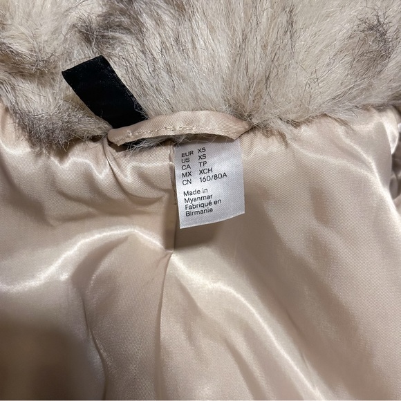 H&M Cropped Fluffy Jacket - Picture 6 of 6